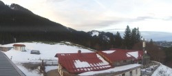 Archived image Webcam Alpspitzbahn - middle station 07:00