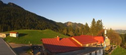 Archiv Foto Webcam Nesselwang: Alpspitzbahn Mittelstation 06:00