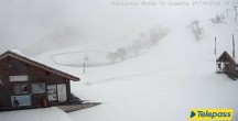 Archived image Webcam Base station of the Cabainaira skilift 13:00
