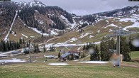 Archiv Foto Webcam Almenwelt Lofer: Kinderbereich und Talstation Family Express 11:00