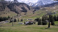 Archiv Foto Webcam Almenwelt Lofer: Kinderbereich und Talstation Family Express 13:00