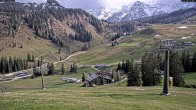Archiv Foto Webcam Almenwelt Lofer: Kinderbereich und Talstation Family Express 15:00