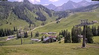 Archiv Foto Webcam Almenwelt Lofer: Kinderbereich und Talstation Family Express 13:00
