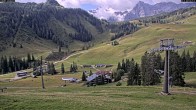 Archiv Foto Webcam Almenwelt Lofer: Kinderbereich und Talstation Family Express 07:00