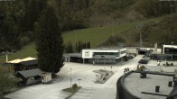 Archiv Foto Webcam Almenwelt Lofer: Blick auf die Talstation der Almbahn 1 15:00