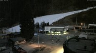 Archiv Foto Webcam Almenwelt Lofer: Blick auf die Talstation der Almbahn 1 05:00