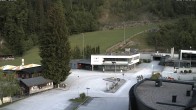 Archiv Foto Webcam Almenwelt Lofer: Blick auf die Talstation der Almbahn 1 05:00