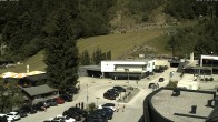 Archiv Foto Webcam Almenwelt Lofer: Blick auf die Talstation der Almbahn 1 09:00