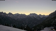 Archiv Foto Webcam Almenwelt Lofer: Blick nach Osten zu den Berchtesgadener Alpen 06:00