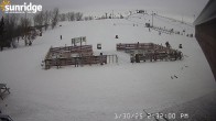 Archiv Foto Webcam Sunridge Bunny Hill - Blick vom Chalet im Tal 13:00