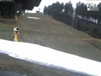 Archived image Webcam Winterberg Ski Resort: Base station Quick Jet lift 06:00