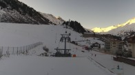 Archiv Foto Webcam Obergurgl: Blick zur Piste vom Hotel Edelweiss & Gurgl 07:00