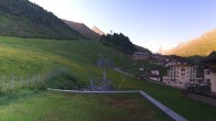 Archiv Foto Webcam Obergurgl: Blick zur Piste vom Hotel Edelweiss & Gurgl 05:00