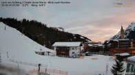 Archiv Foto Webcam Lech am Arlberg: Ausblick Chalet Anna Maria zur Piste 06:00