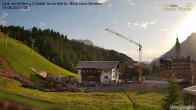 Archiv Foto Webcam Lech am Arlberg: Ausblick Chalet Anna Maria zur Piste 06:00