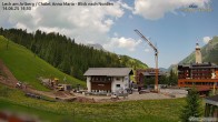 Archiv Foto Webcam Lech am Arlberg: Ausblick Chalet Anna Maria zur Piste 13:00