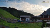 Archiv Foto Webcam Lech am Arlberg: Ausblick Chalet Anna Maria zur Piste 06:00