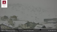 Archiv Foto Webcam Hotel Arlberghaus in Zürs mit Blick auf den Weltcuphang 15:00