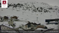 Archived image Webcam Hotel Arlberghaus at Zürs 06:00