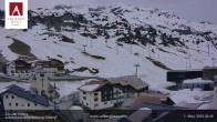 Archiv Foto Webcam Hotel Arlberghaus in Zürs mit Blick auf den Weltcuphang 19:00