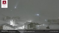 Archived image Webcam Hotel Arlberghaus at Zürs 19:00