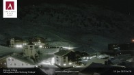 Archiv Foto Webcam Hotel Arlberghaus in Zürs mit Blick auf den Weltcuphang 05:00