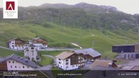 Archiv Foto Webcam Hotel Arlberghaus in Zürs mit Blick auf den Weltcuphang 06:00