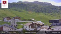 Archiv Foto Webcam Hotel Arlberghaus in Zürs mit Blick auf den Weltcuphang 09:00