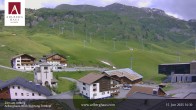 Archiv Foto Webcam Hotel Arlberghaus in Zürs mit Blick auf den Weltcuphang 15:00