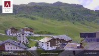Archiv Foto Webcam Hotel Arlberghaus in Zürs mit Blick auf den Weltcuphang 07:00