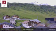 Archiv Foto Webcam Hotel Arlberghaus in Zürs mit Blick auf den Weltcuphang 07:00