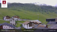 Archived image Webcam Hotel Arlberghaus at Zürs 13:00