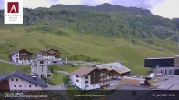 Archiv Foto Webcam Hotel Arlberghaus in Zürs mit Blick auf den Weltcuphang 15:00