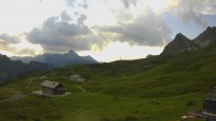 Archiv Foto Webcam Jägeralpe: Blick Biberkopf und Wartherhorn 05:00
