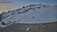 Archiv Foto Webcam Warth: Hotel Adler 05:00