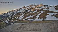 Archiv Foto Webcam Warth: Hotel Adler 05:00