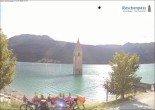 Archived image Webcam The Church Tower in the Lake Resia 17:00