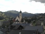 Archiv Foto Webcam Disentis Kirche 13:00