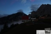 Archiv Foto Webcam Meran 2000: Seilbahn Bergstation 04:00