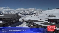 Archived image Webcam Mountain station Smaragdbahn lift 11:00