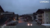 Archived image Webcam Livigno town center 04:00
