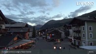 Archiv Foto Webcam Livigno Ortszentrum 02:00
