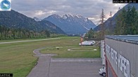 Archived image Webcam Hoefen airport 19:00