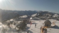 Archiv Foto Webcam Blick vom Feuerkogelhaus auf das Skigebiet 09:00