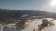 Archiv Foto Webcam Blick vom Feuerkogelhaus auf das Skigebiet 13:00