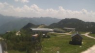 Archiv Foto Webcam Blick vom Feuerkogelhaus auf das Skigebiet 13:00
