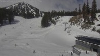 Archived image Webcam Mammoth Mountain - Canyon Lodge 08:00
