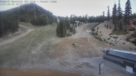 Archived image Webcam Mammoth Mountain - Canyon Lodge 04:00
