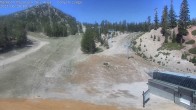 Archived image Webcam Mammoth Mountain - Canyon Lodge 08:00