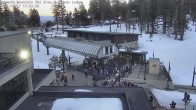 Archiv Foto Webcam Mammoth Mountain: Village Gondola 16:00